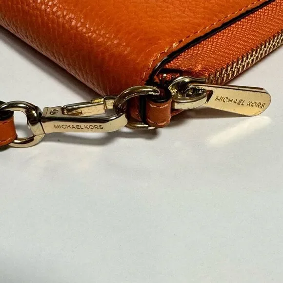Michael Kors Orange Wallet - Picture 5 of 6